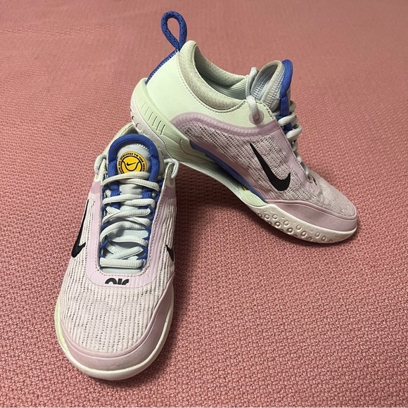 Women’s Nike Zoom NXT hard court shoe size 6 - Picture 3 of 8